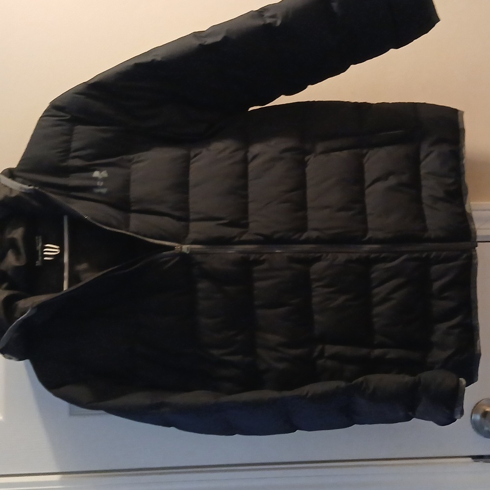 Under armour biys puffer jacket xl